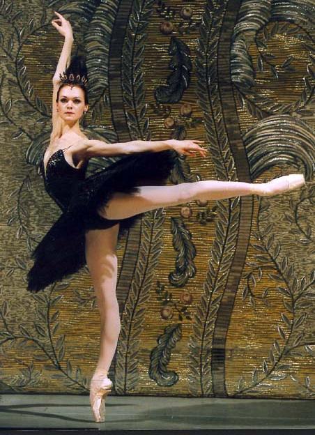 Black Swan Ballet Costumes. Ulyana Lopatkina as lack swan