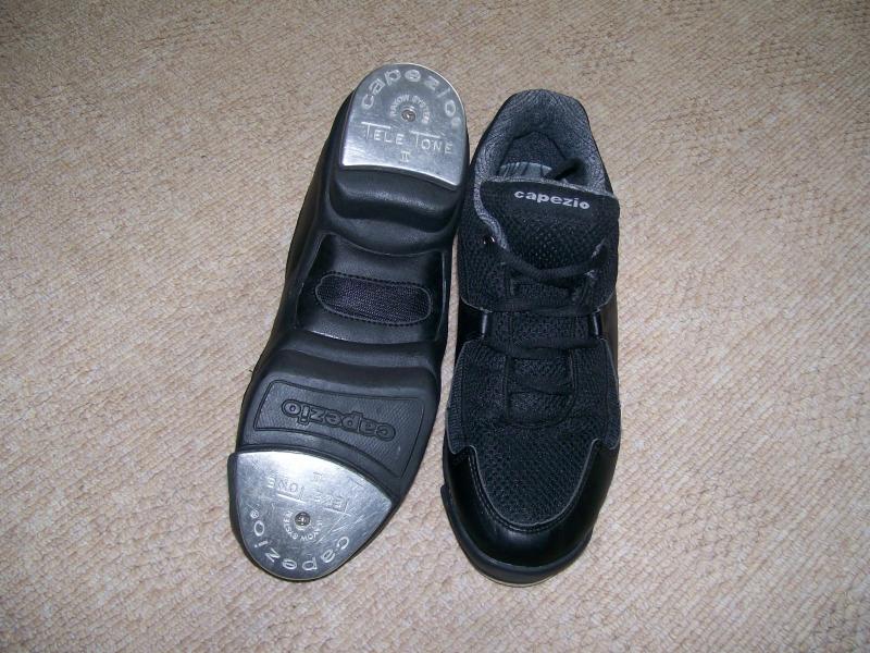 tap sneakers